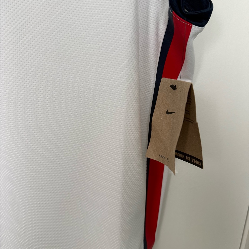 Nike Paige Bueckers UConn Jersey - Picture 4 of 7